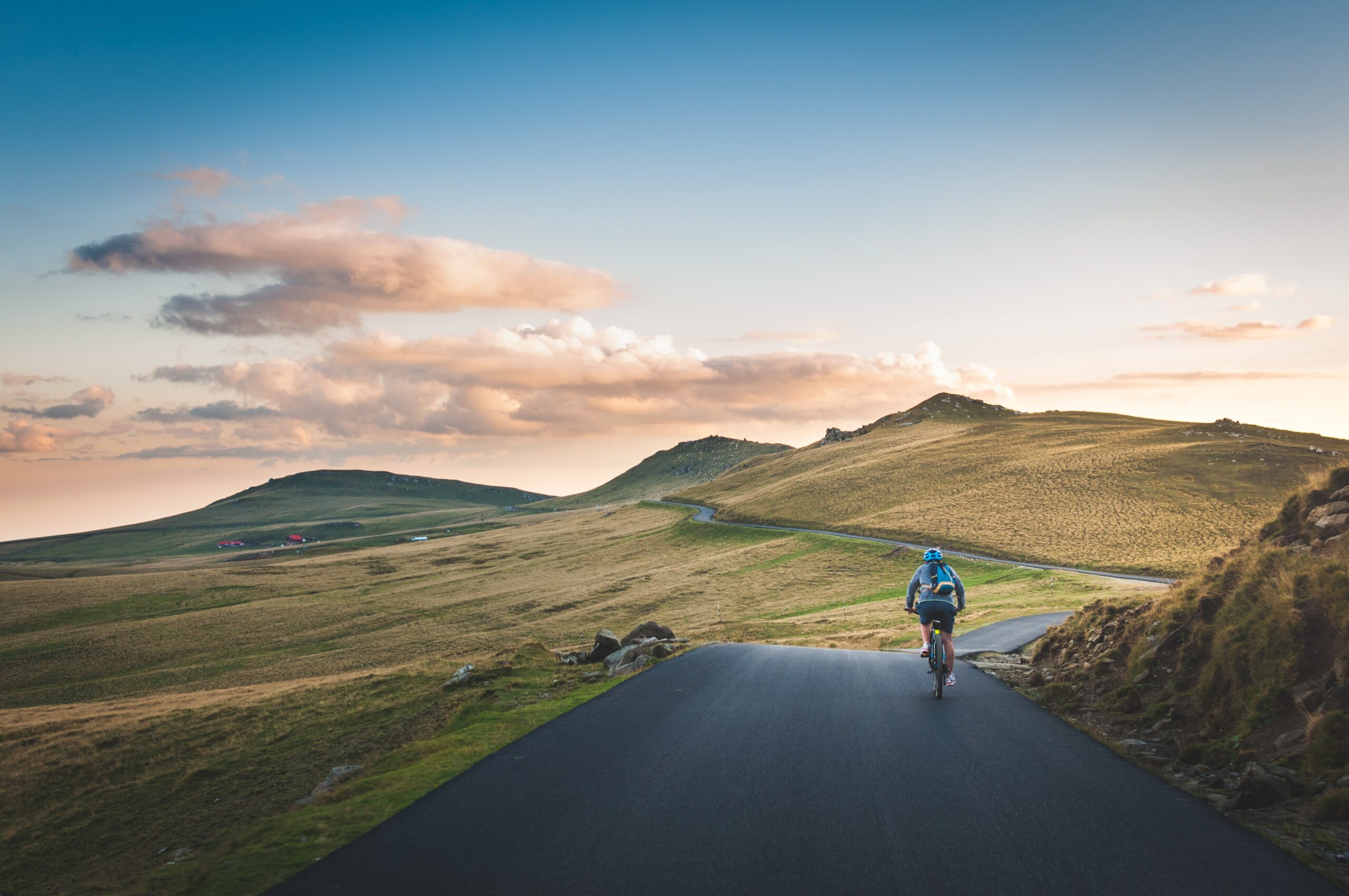 Training Habits to Improve Your Cycling Speed